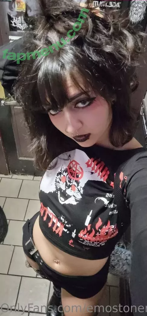 Emostonergorl nude photo #0300 (Obvious_Confusion699 / emo.stoner.gorl / smolstarcaster)