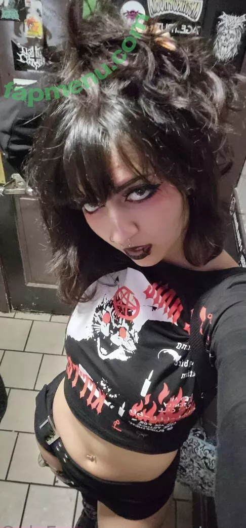 Emostonergorl nude photo #0301 (Obvious_Confusion699 / emo.stoner.gorl / smolstarcaster)