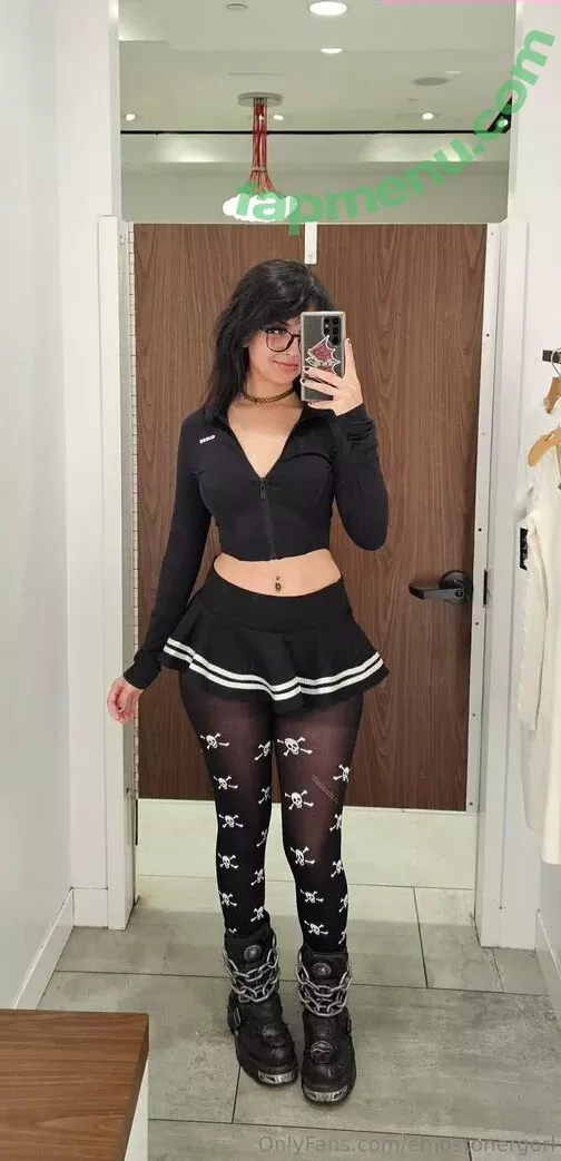 Emostonergorl nude photo #0537 (Obvious_Confusion699 / emo.stoner.gorl / smolstarcaster)