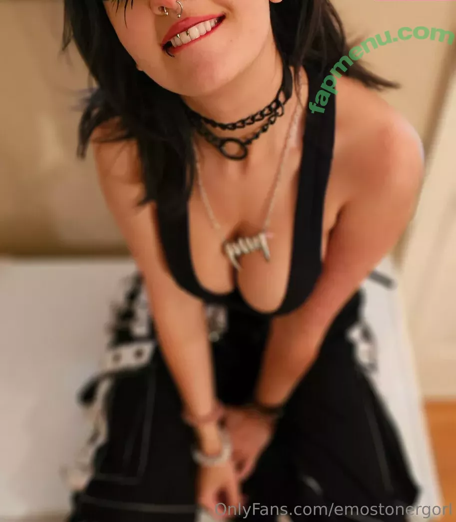 Emostonergorl nude photo #0556 (Obvious_Confusion699 / emo.stoner.gorl / smolstarcaster)