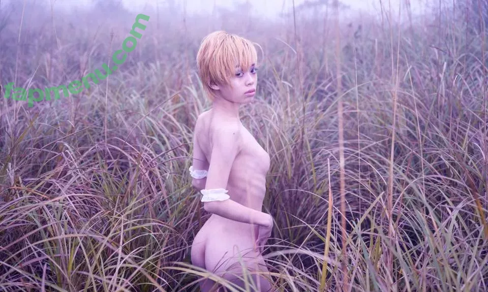 EmotionalBirdy nude photo #0043 (birdymodel / emotionalbabe)