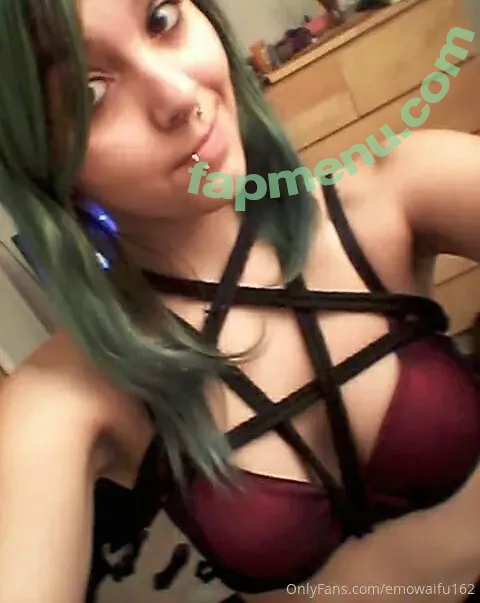 emowaifu162 nude photo #0002 (blushwaifu)