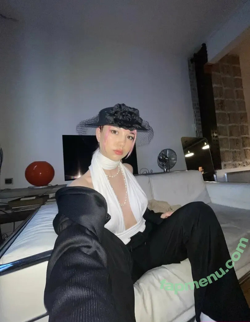 EmpressAzina nude photo #0011 (Empress Azina / empressaspen / rosinayeboah1)