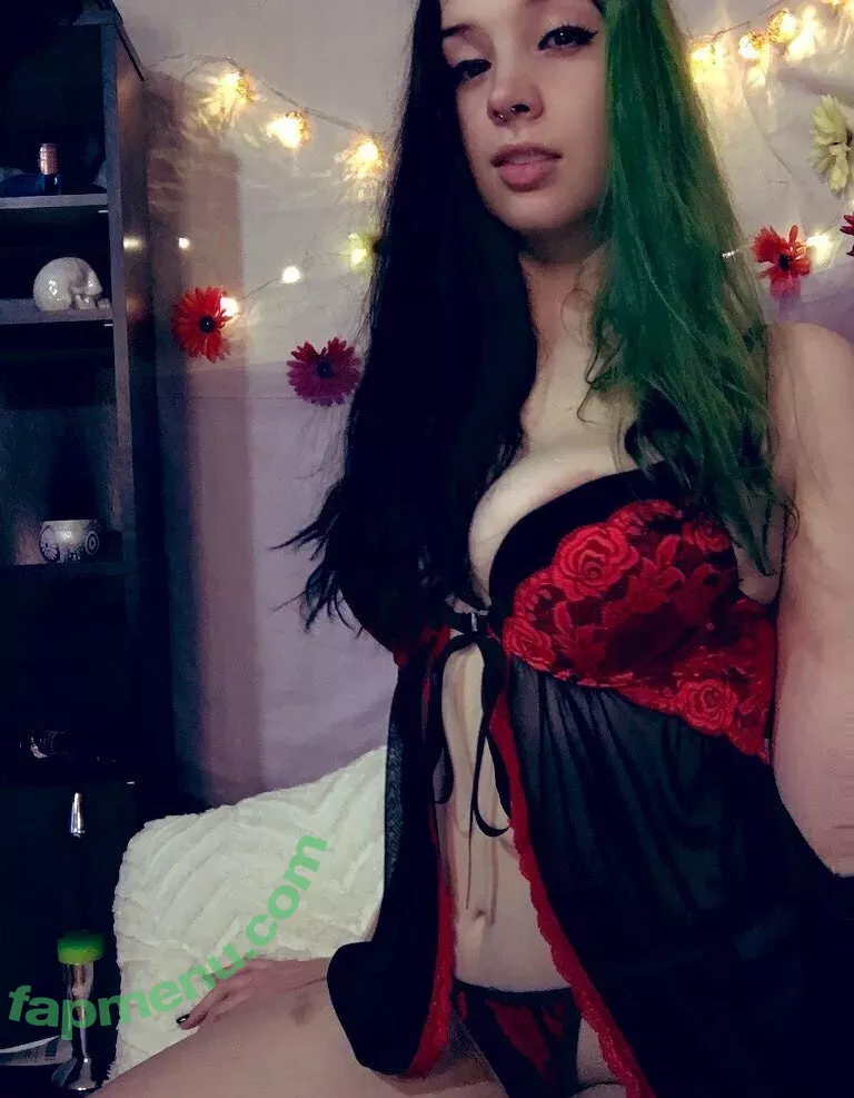 Empresselfiie nude photo #0157 (empress.eyrie)