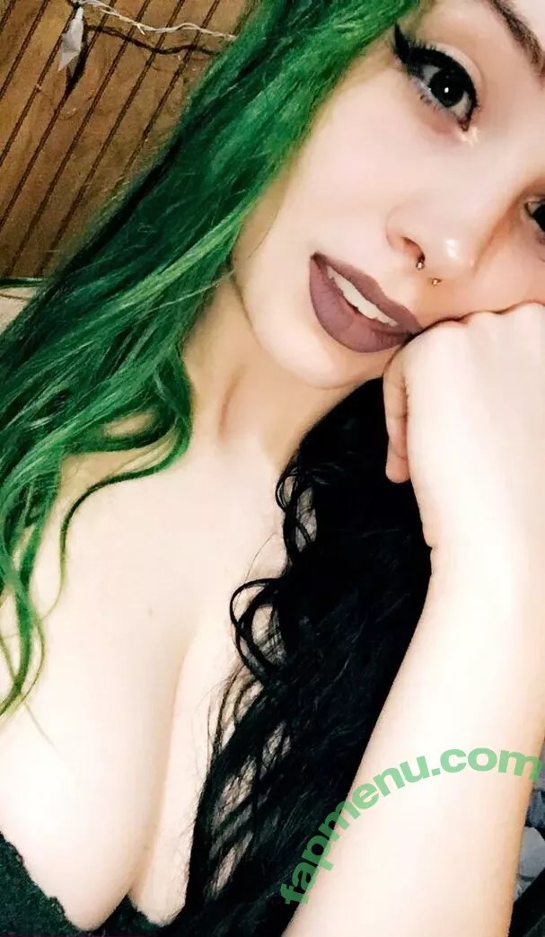 Empresselfiie nude photo #0189 (empress.eyrie)