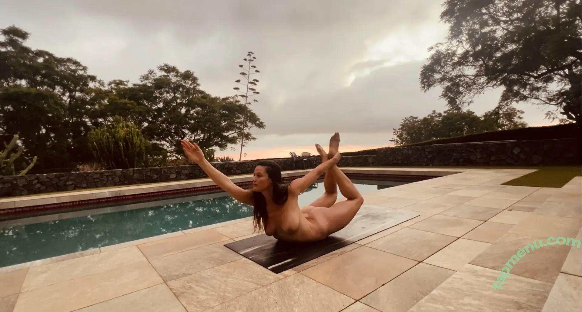 empresspineapple nude photo #0040 (theprincesspineapple)