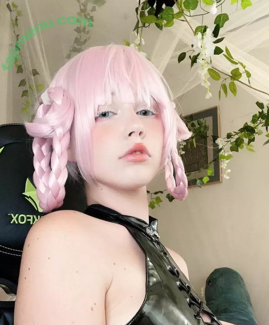 emquizii nude photo #0061 (emquizii)