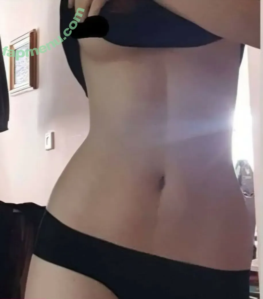 emquizii nude photo #0169 (emquizii)