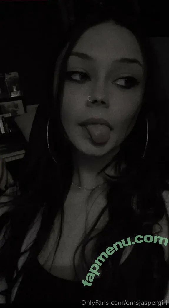 emsjaspergirl nude photo #0003 (emsjaspergirl)
