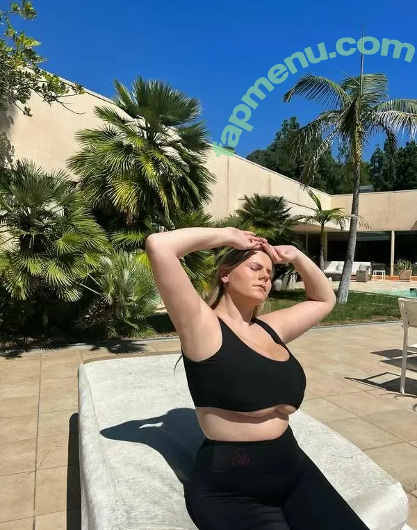 Emspensiveemily nude photo #0072 (emilyy1501 / officialemspensiveemily)