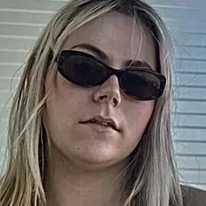 emspensiveemily / emilyy1501 / officialemspensiveemily nude photo #0005