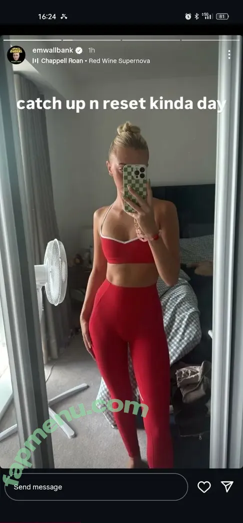 emwallbank nude photo #0023 (miwallbank)