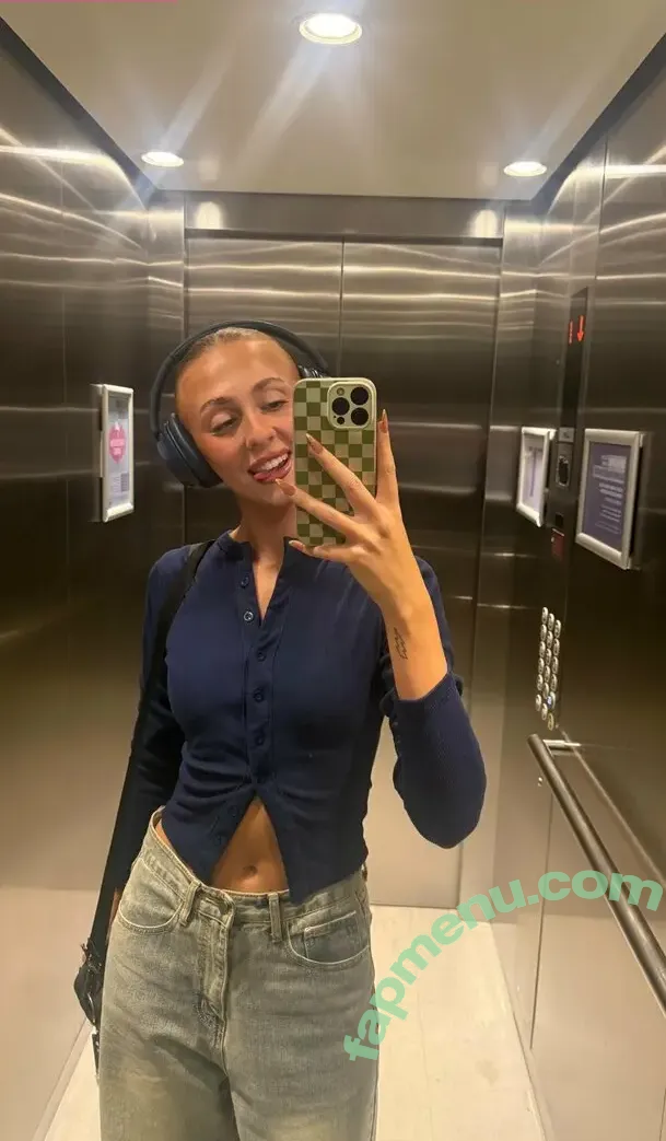 emwallbank nude photo #0050 (miwallbank)