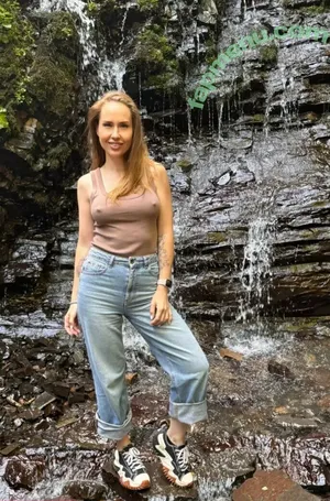 emy_isabelle / emy_isabel nude photo #0391