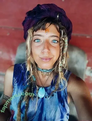 emy_isabelle / emy_isabel nude photo #0399