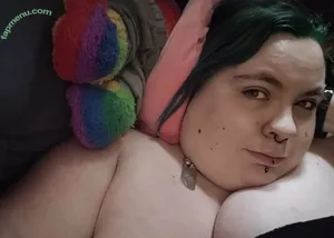 enby_chonky_stoner / enbystoner nude photo #0005