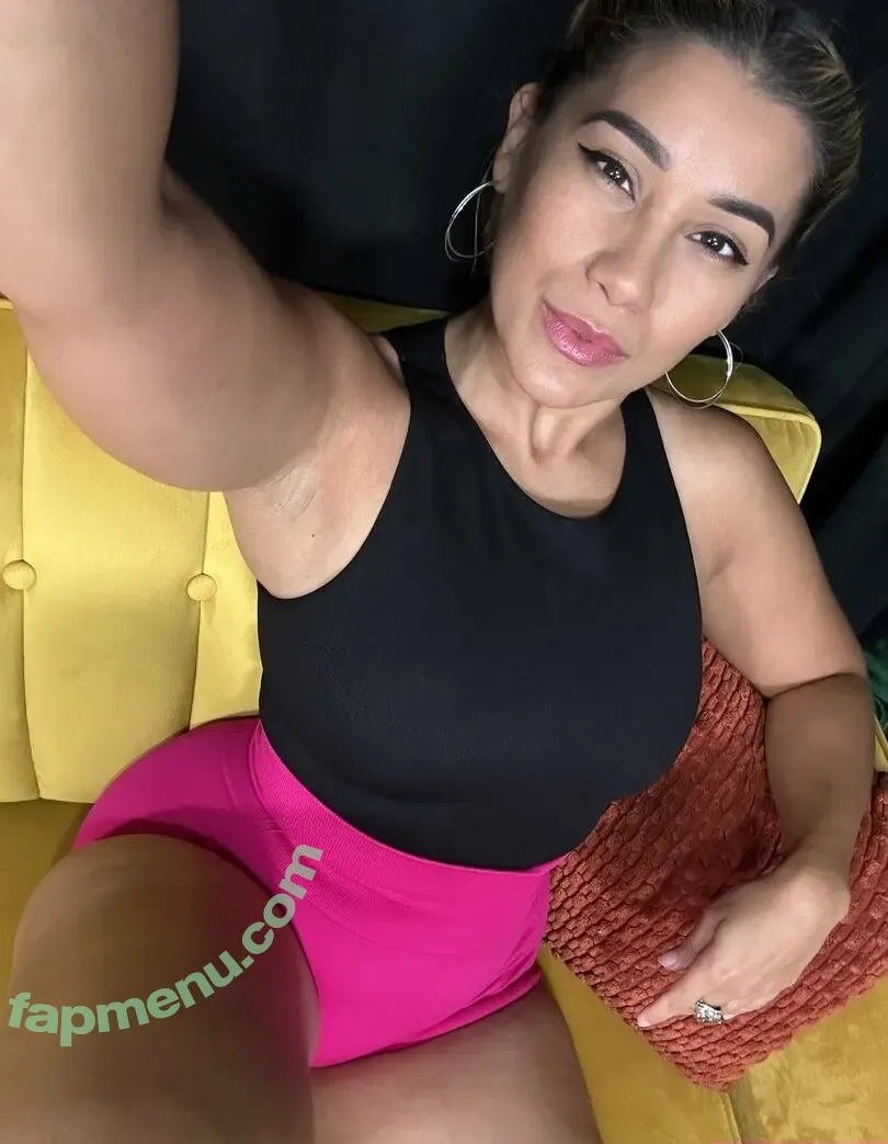 Enchantress Sahrye nude photo #0623 (encha_sah_rye / enchantresssahrye)