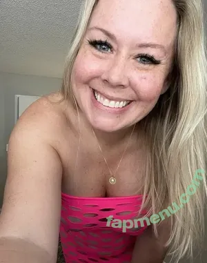 energyenhancer / katieeesh nude photo #0010