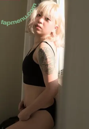 Enmaculate669 / Emieinks nude photo #0070