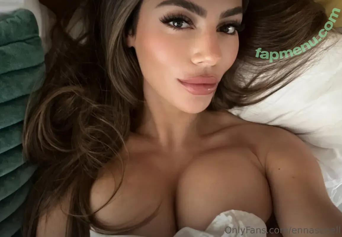Enna Schell nude photo #0001 (enna_nutschell / ennababyyy)
