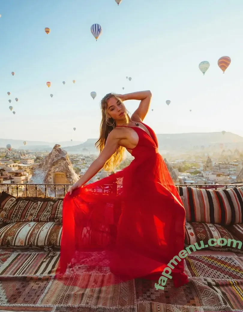 Enola Bedard nude photo #0015 (enola.bedard)