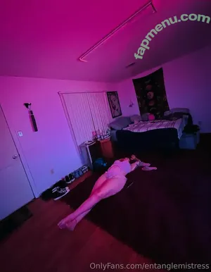 entanglemistress / lilyphillip_s nude photo #0089