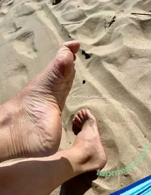 enticing_soles / enticing.soles nude photo #0006