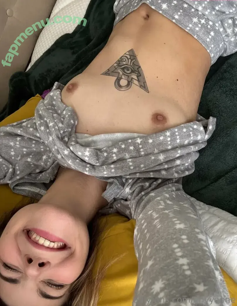 envyanne nude photo #0020 (the_envy_anne)