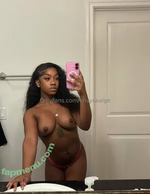  nude photo #0005