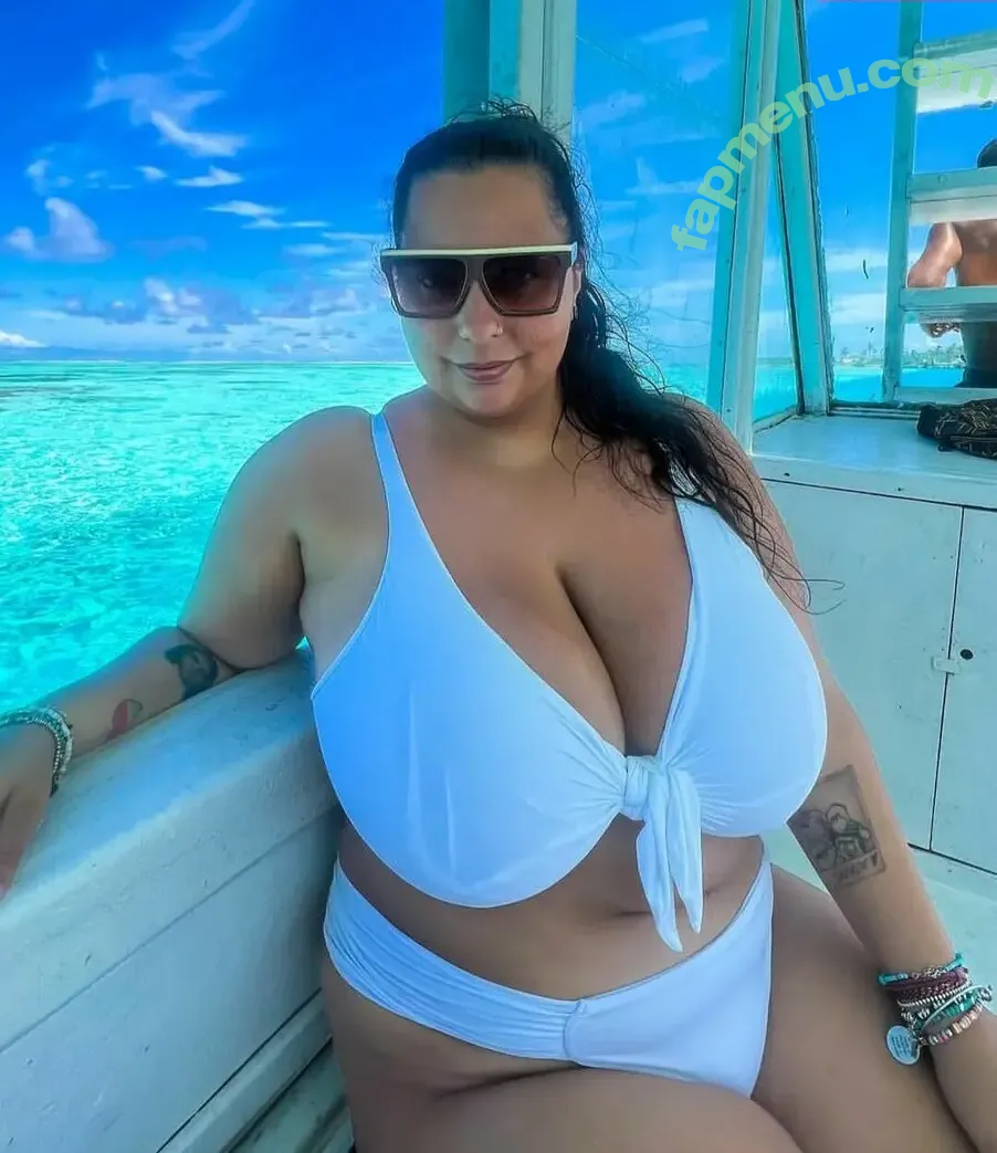 Enya Lorusso nude photo #0001 (enyakardashian)