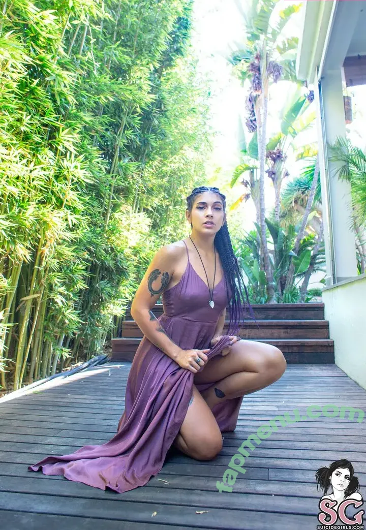 Epponine nude photo #0163 (Nynfett / eponineofficial)