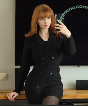 era.akage / era.aimee nude photo #0042