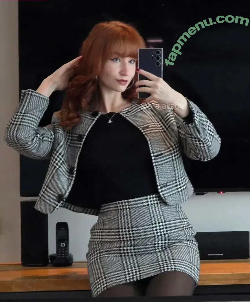 era.akage nude photo #0034 (Esther / era.aimee)