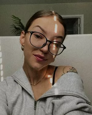Eralia / erygarza / itseralia nude photo #0001