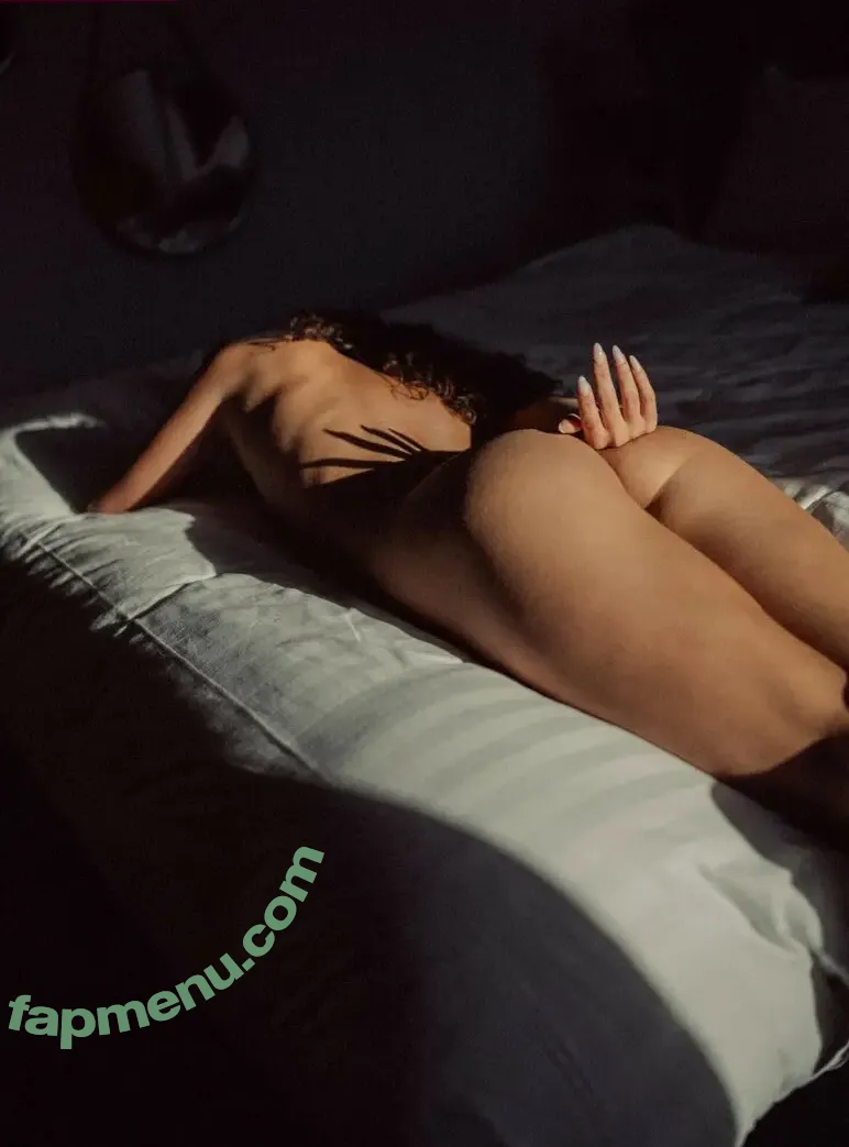 Eri.vlc Yoga nude photo #0007 (eri.vlc / erivlc)