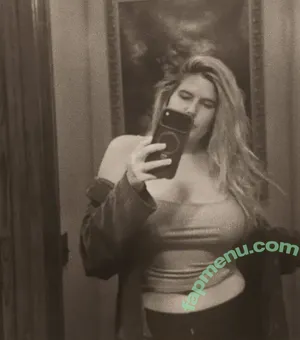 Erica Lindbeck / ericalindbeck nude photo #0168