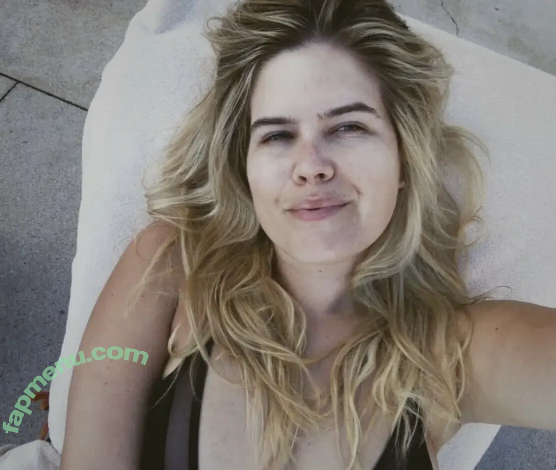 Erica Lindbeck nude photo #0166 (ericalindbeck)