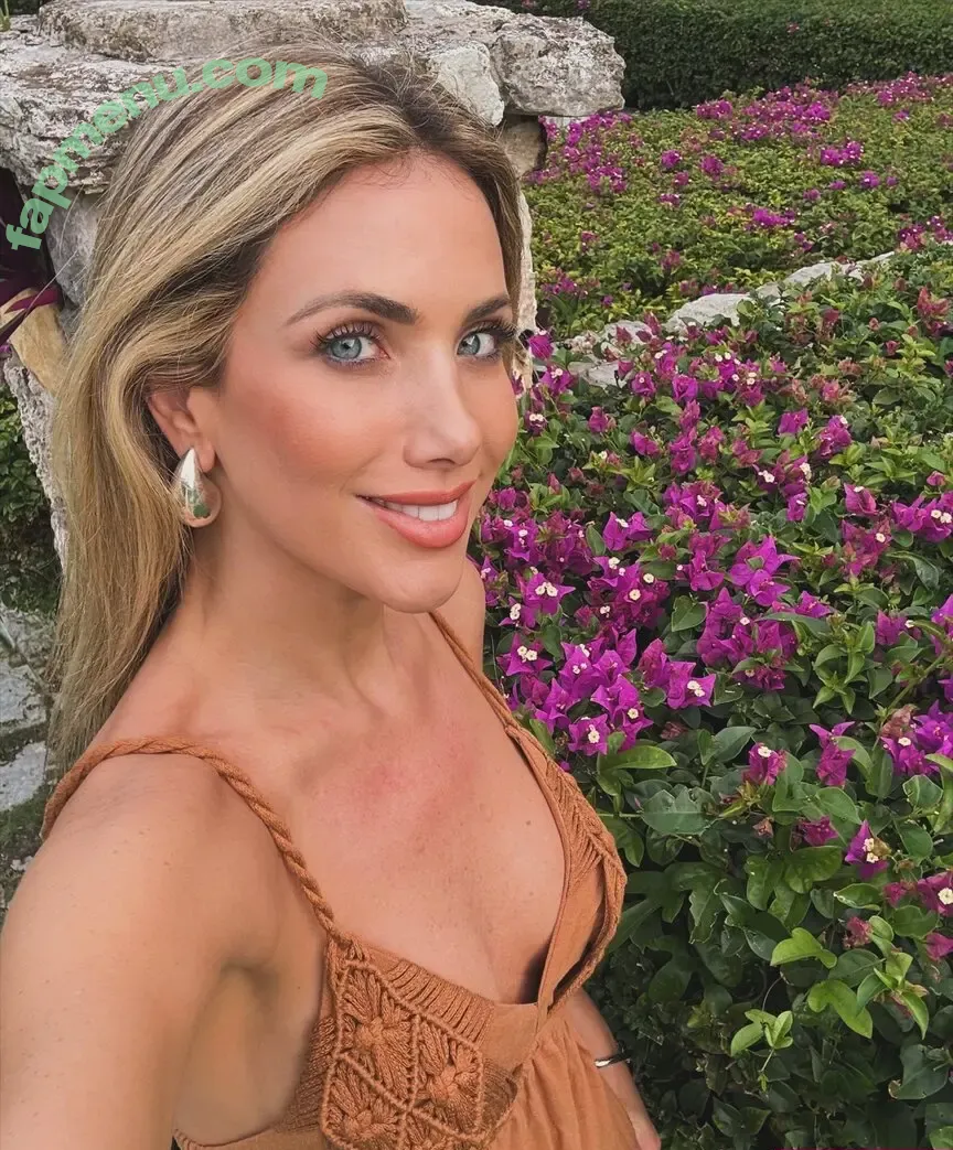 Erica Reis nude photo #0006 (SOUERICAREIS / apresentadora e jornalista)