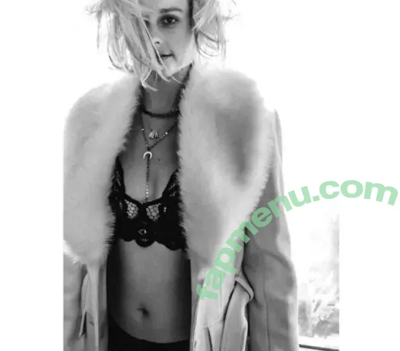 Erica Rhodes nude photo #0021 (ericarhodes)