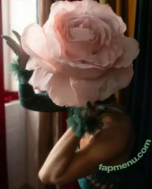 Erica Schroeder / ericaschroederva nude photo #0031