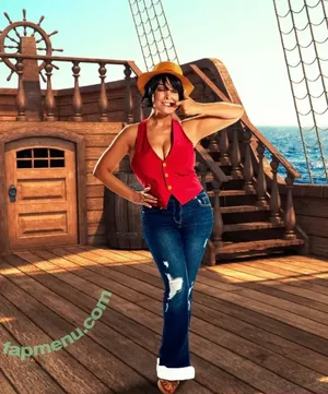 Erica Schroeder / ericaschroederva nude photo #0055