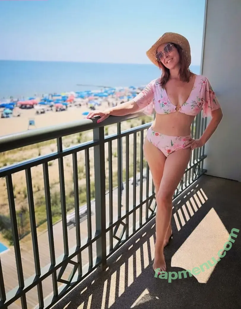 Erica Schroeder nude photo #0010 (ericaschroederva)