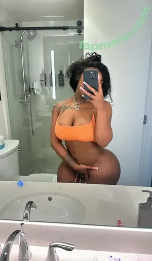ericabanks / realericabanks nude photo #0003