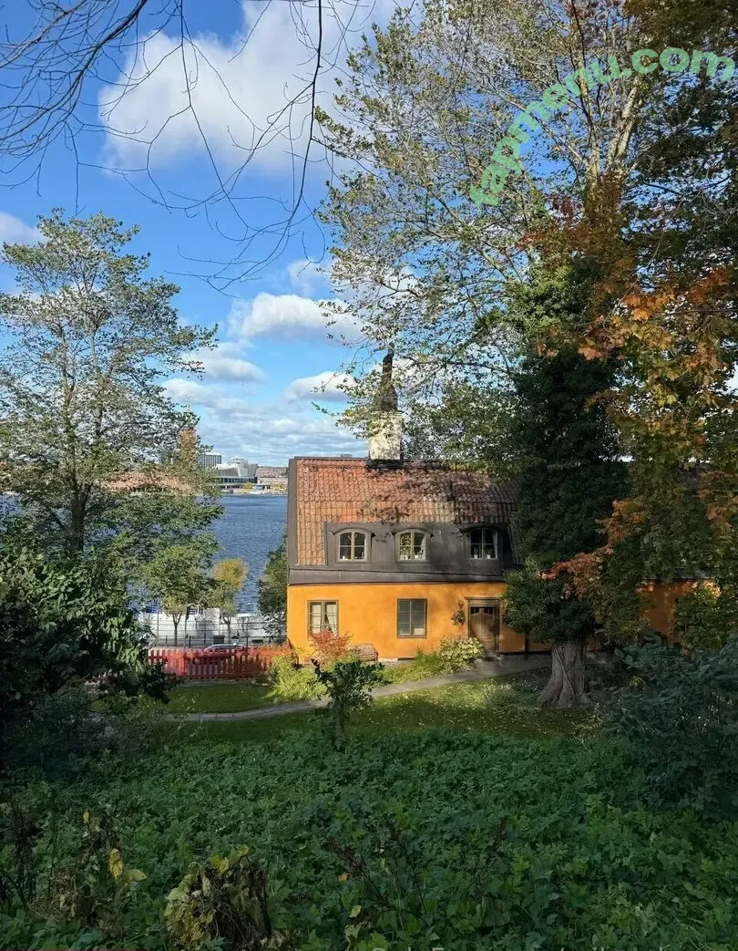 erika_cherry nude photo #0698 (erika_cherry_)