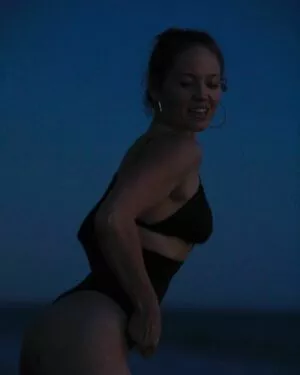 Erika Christensen / erikachristensen nude photo #0044