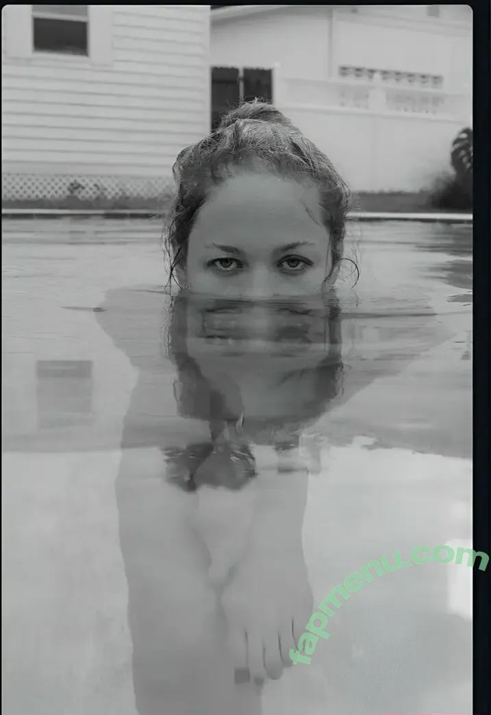 Erika Christensen nude photo #0078 (erikachristensen)