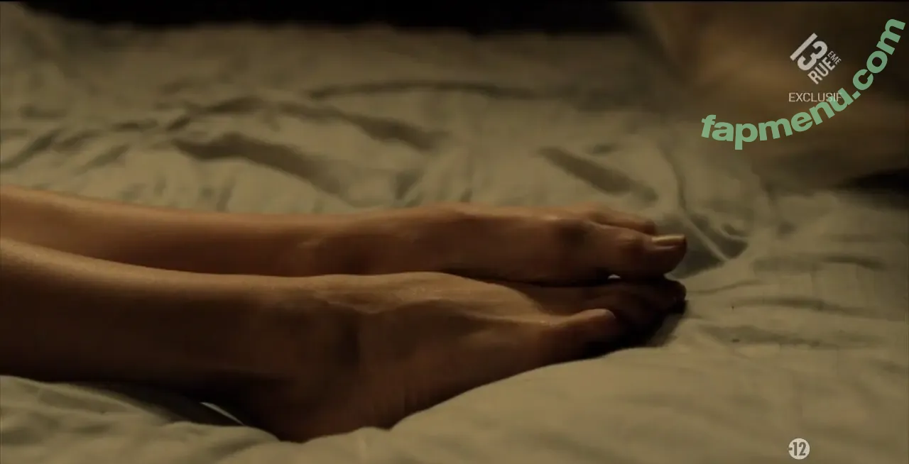 Erika Christensen nude photo #0081 (erikachristensen)