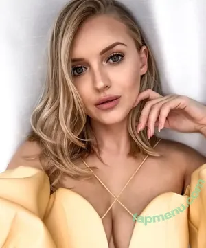  nude photo #0001