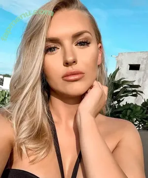  nude photo #0002