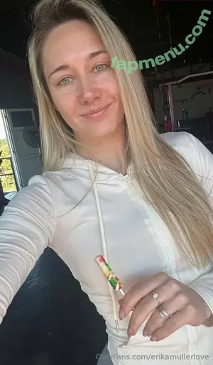 erikamullerlove / erikamullerofficial nude photo #0092